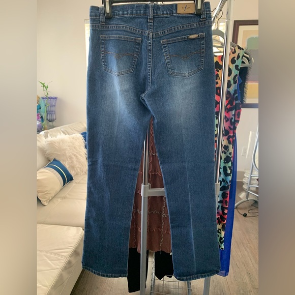 Bootcut jeans, size 9 - Picture 3 of 4